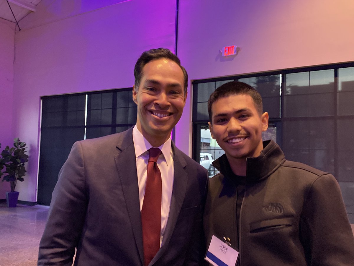 JRPMN04's tweet photo. Today I got the opportunity to meet @JulianCastro. Something about listening to a leader that looks like myself gives me a reminder of the endless possibilities that the American dream truly holds. 

Thank you @MinnPost for being such great hosts https://t.co/k9FoSIyL8l