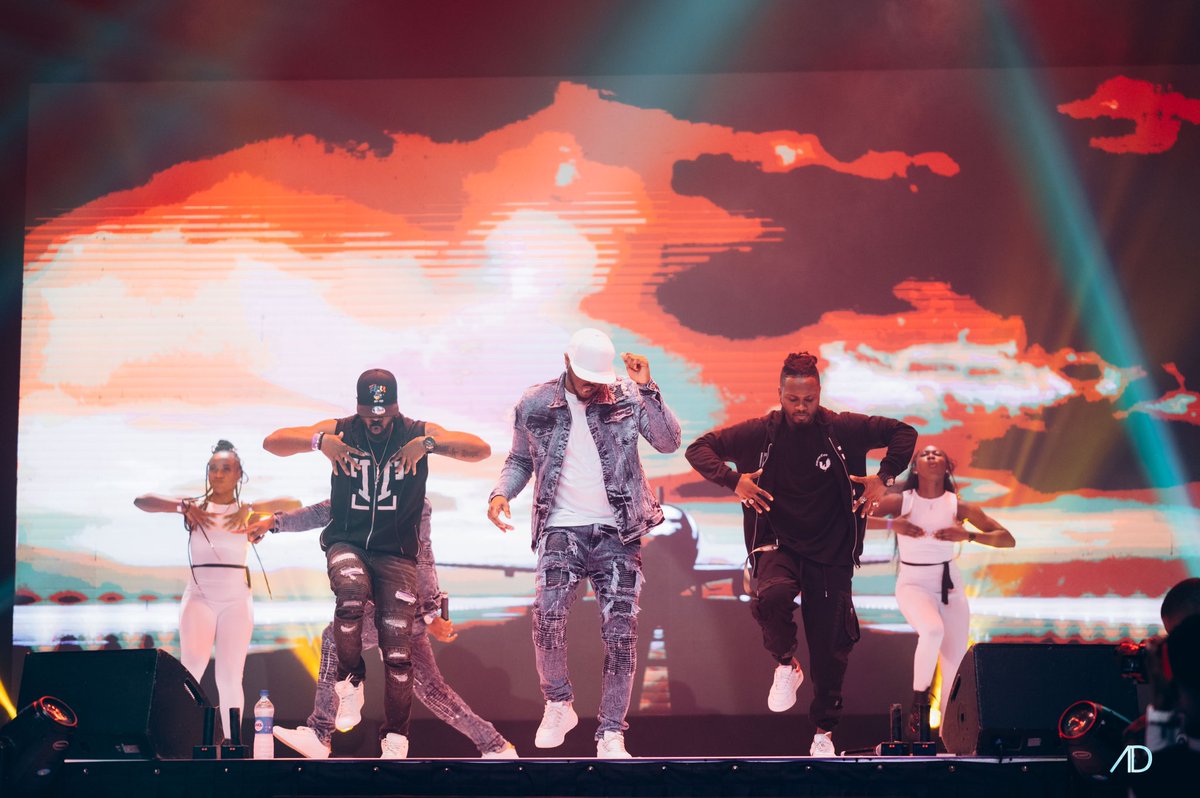 PeterPsquare's tweet photo. People who know my stage act both as Mr P and Psquare know it's nothing but pushing boundaries!💯 ☺️👌🏾keep setting pace!😘☺️ #ToLegitToQuit #MrP #Psquare https://t.co/BtbhYVqhmb