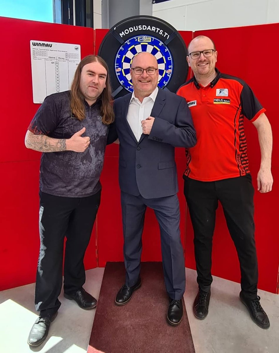 Hit6Management's tweet image. Yesterday #HeavyMetal Ryan Searle and @Webby180 were in action @SelcoBW #Exeter playing challenges with visitors to the store
A good time had by all!