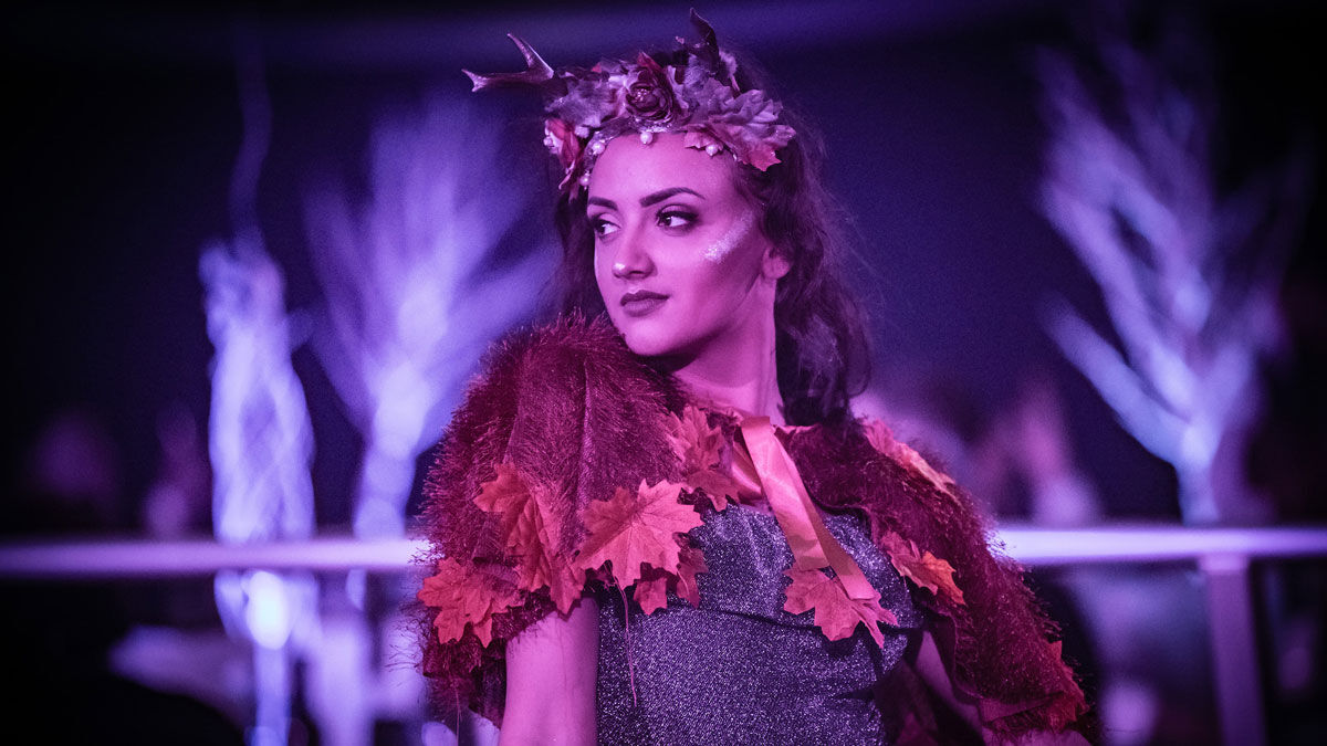 This year at #Ardingly, enter a magical world of snow-clad firs, frosted willows, and meet charming characters at the #WinterSecretGarden. ❄️

Shared party nights available throughout Dec from £52.74pp. 
Book your #ChristmasParty tickets here! 🎉 #Sussex 
bit.ly/2whsyze