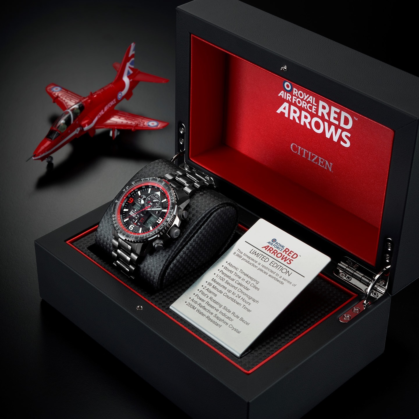 House of Watches on Twitter: "A partnership of professionalism and precision - The Limited Edition @citizen_watch Red Arrows Skyhawk A-T. This light-powered Limited Edition is packed full of style and function: #