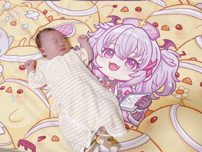 收到AOI的周邊了!超棒超可愛🥰
依照約定讓小魚丸一起合照囉XDD
先說我沒有迫害她,這是媽媽擺拍的(?

#AOI週邊開箱 