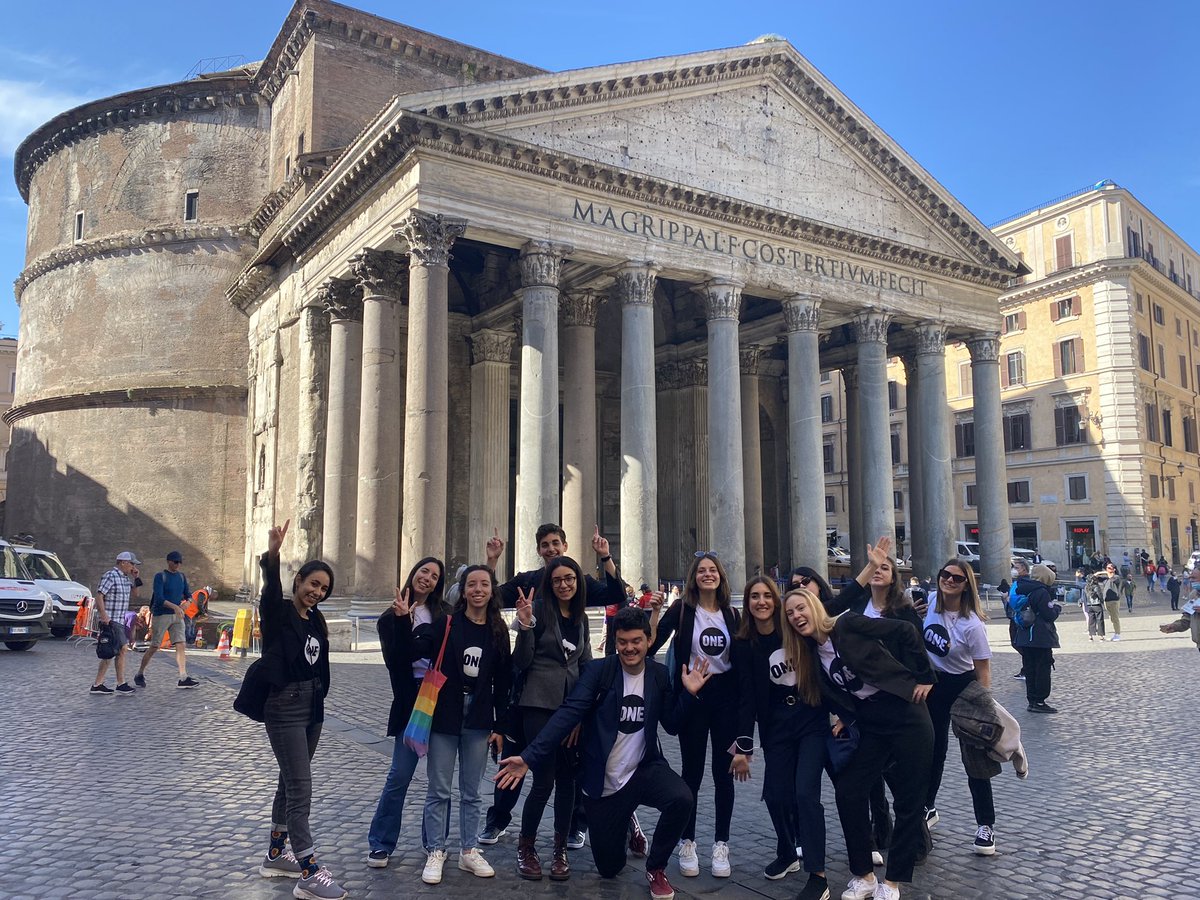 ONEinItalia's tweet photo. 🚀 I/le nostr* Youth Ambassadors sono a Roma e pront* a incontrare i nostri rappresentanti parlamentari per garantire un pieno supporto 🇮🇹 al @GlobalFund 

Watch this space 💥 https://t.co/R63eg2OPql