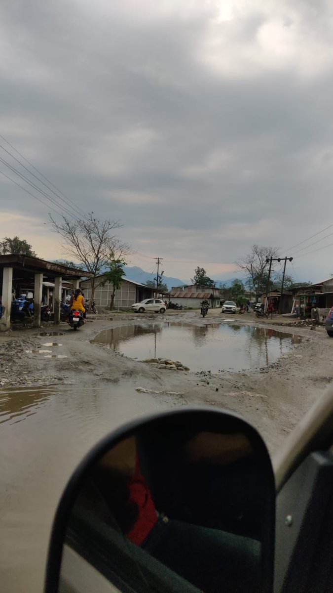 Vagyashree4's tweet photo. @nitin_gadkari @PMO_NaMo @PemaKhanduBJP  I guess government is least bothered about Arunachal Pradesh it's being more than 15 days the condition of national highway, and people are suffering and accidents are happening, where is government and what government is doing? https://t.co/Zx1V7C19px