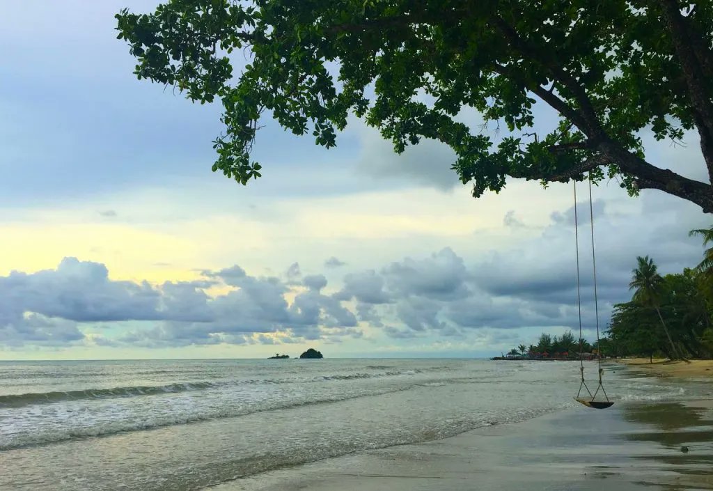 Destino_Mundo's tweet photo. 10 îles thaïlandaises hors des sentiers battus à découvrir absolument ! #voyage https://t.co/FPC2zEg5ay https://t.co/SLCGOIyki9