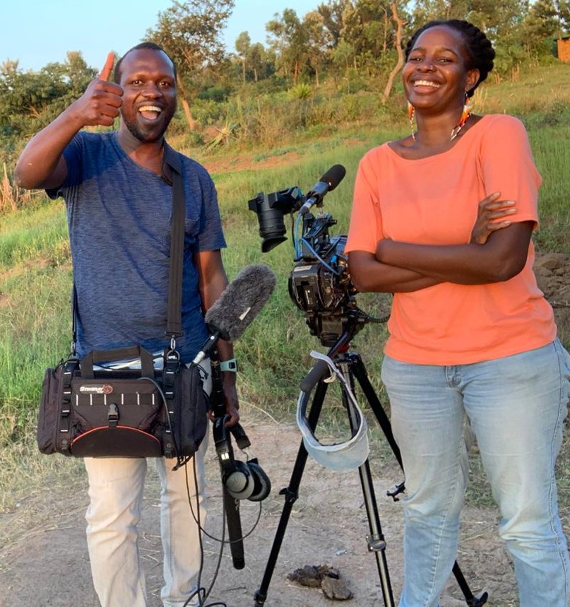 LBxAfrica's tweet photo. 💻Pitch day!🕺🏿💃🏿

Join us in sending best wishes to @MissNyashaK, @rw_  and @sokosam as they pitch the film, Matabeleland at @hotdocsindustry Forum this evening.🙌🏿 

So excited to be working on yet another film with @rw_ from @EyeSteelFilm!😃

More➡️ https://t.co/Ne64IBWsxq https://t.co/HNgVh4bU8r
