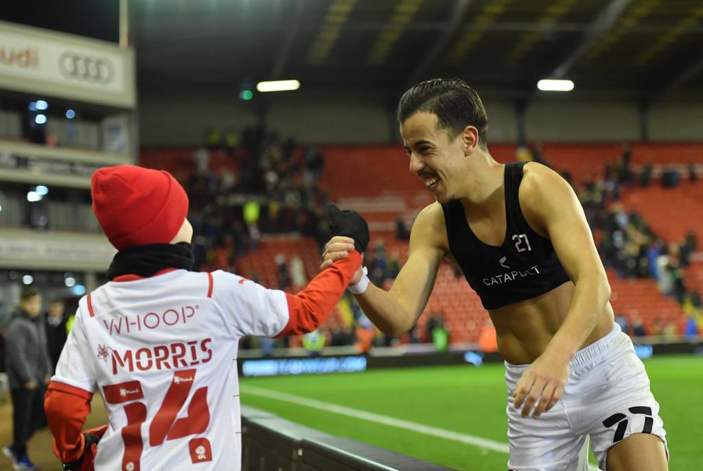 abatts84's tweet photo. @Amine_Bassi my boy was very grateful for your shirt the other week, very kind gesture!! All the best in the future!! https://t.co/27dso7qp5V
