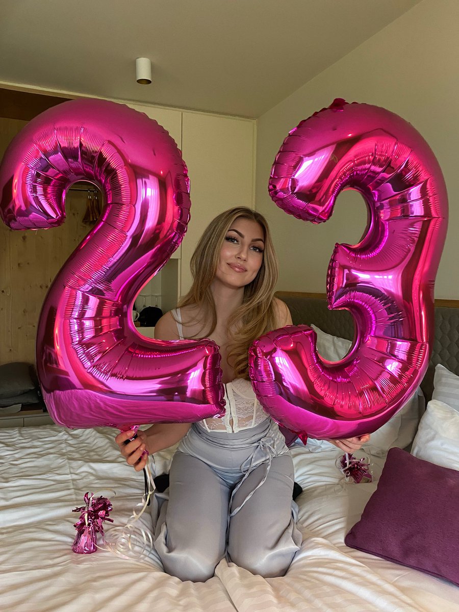 𝓛𝓮𝓳𝓪 🦋 tweet media