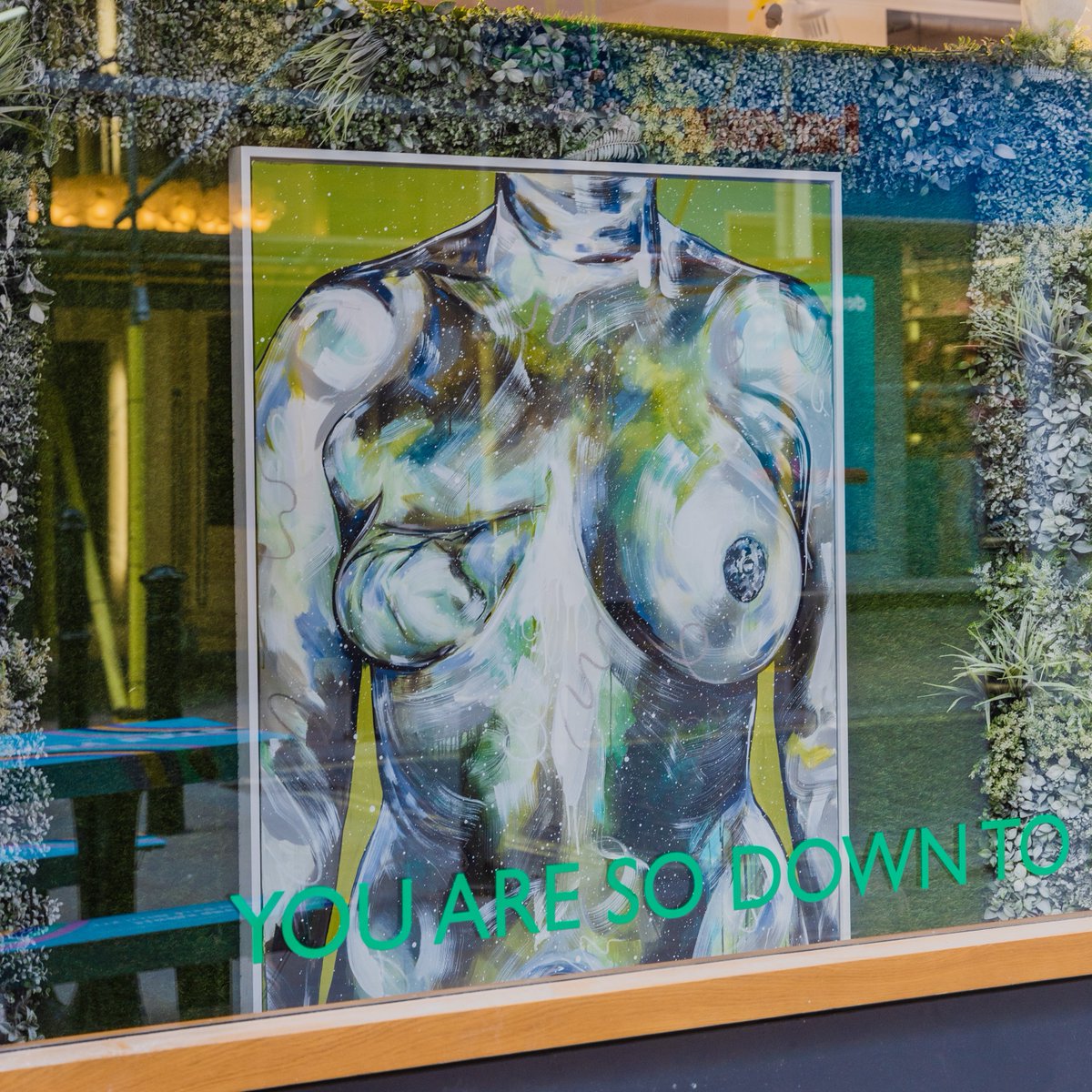 SophieTeaArt's tweet photo. Who had a chance to visit my 2nd pop-up gallery on Carnaby Street?! This still feels so surreal! #sophieteaart #art #artgallery #artnews #artinfo #painting #photography #abstract #acrylic #freethingstodoinlondon #London #carnaby #soho https://t.co/67rdQzGX0p