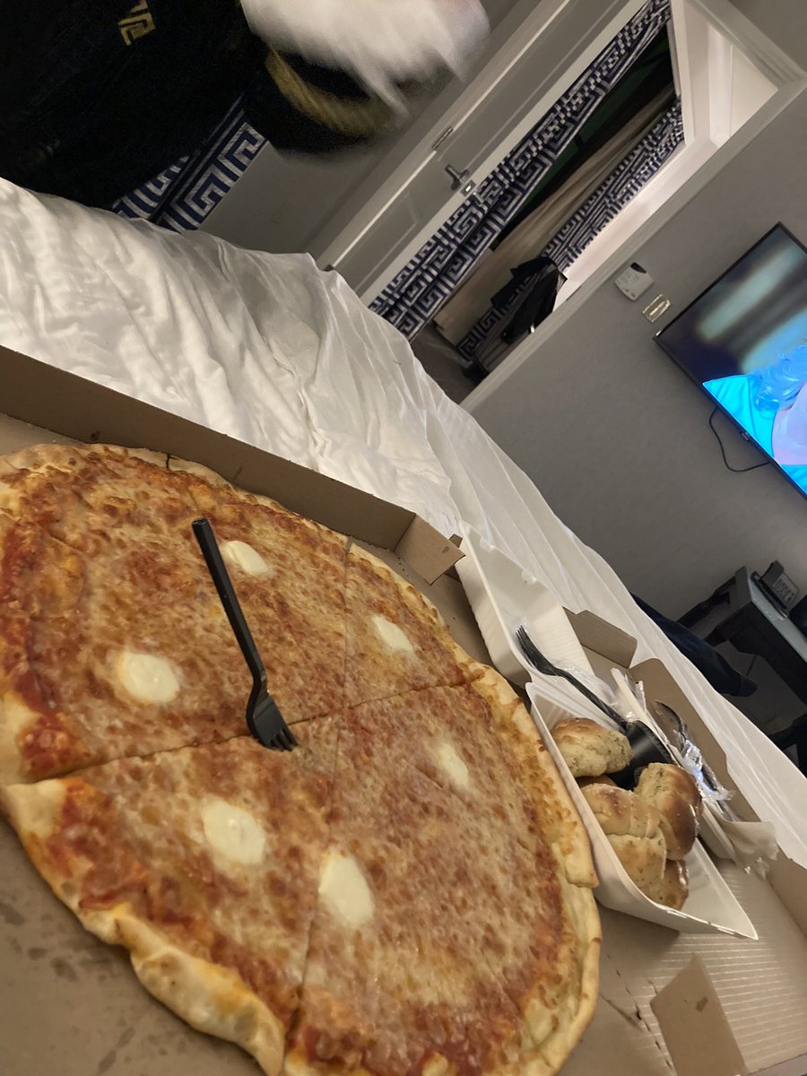 revbutter's tweet photo. Pizza in bed is the best kind!!! https://t.co/V8AHZC2ewF
