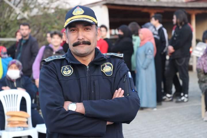 das_i's tweet photo. Kadir Gecenizi Tebrik eder Size Ailenize Sevdiklerinize ve Tüm İslâm Âlemine Hayırlar getirmesini Yüce Rabbimizden Niyaz ederim. Bu akşam yapacağınız ibadetleri ve Duaları Rabbimiz kabul etsin...
Yaşam da herşey gönlünüzce olsun... https://t.co/f9WAK4GnWr