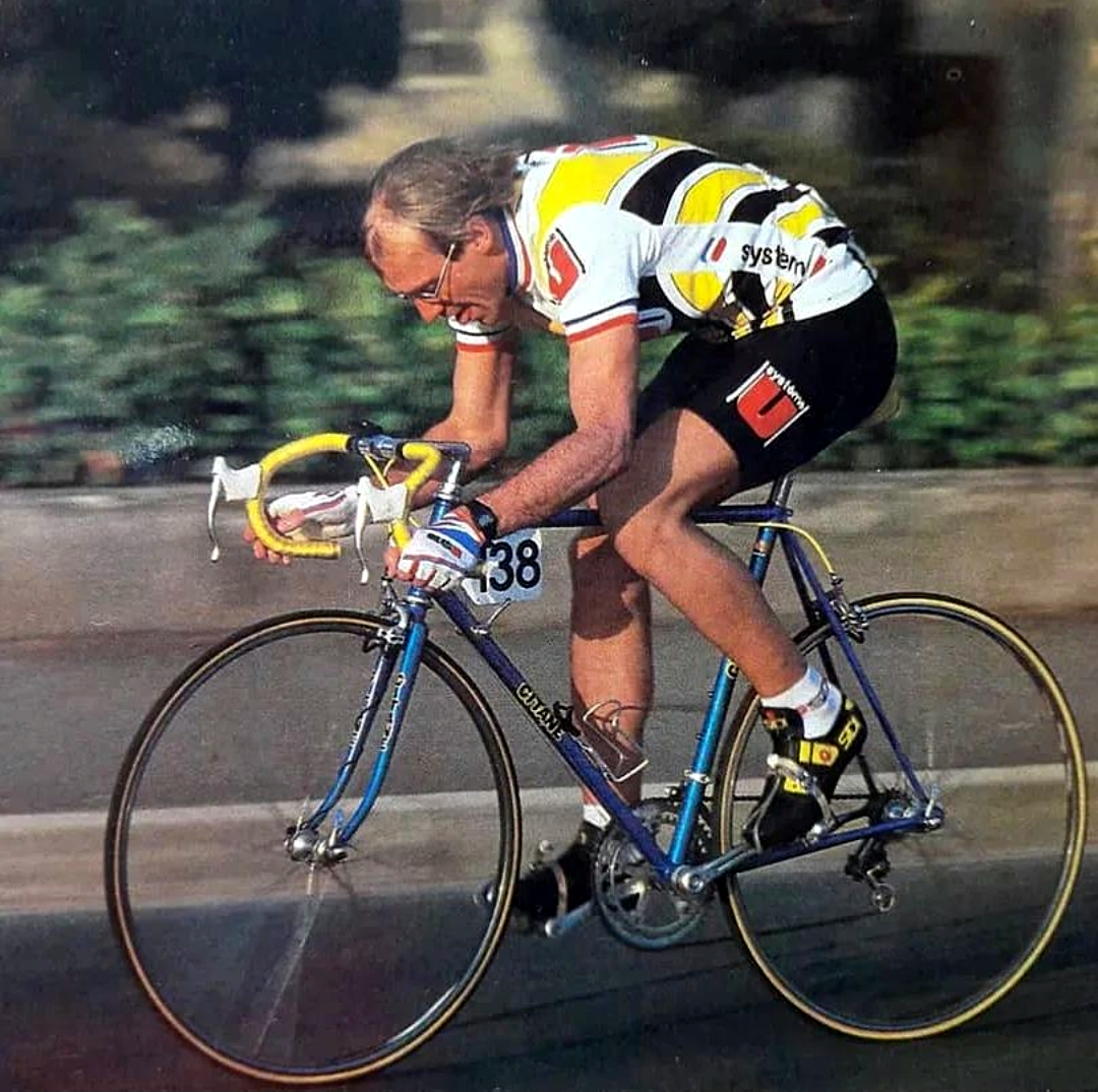 Miroir2Cyclisme's tweet photo. Laurent Fignon / Systeme U 1986
📸 via ciclismoporinstinto (IG)
#LaurentFignon #SystemU #cyclisme #cycling #ciclismo https://t.co/w1EsoByvyr