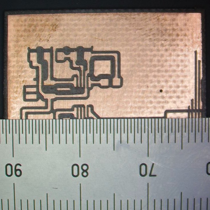 jm6xxu's tweet image. #BantamTools で0.5mmピッチの基板がちゃんと削れてた。