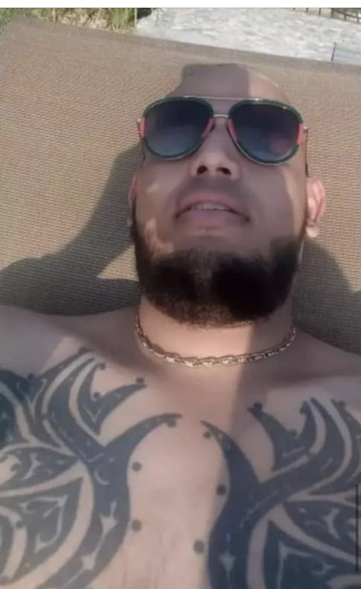 PerriBeny3's tweet photo. Gustavo Soto alias "El Jaguar" es hermano de Eden Soto, dueño de ALCOSA y amigo de @samuel_garcias probablemente el asesino de #DebahniEscobar ahora entiendo porque el gobernador de Nuevo León no presionaba las investigaciones. Samuel es cómplice https://t.co/zAaEFxEa6h