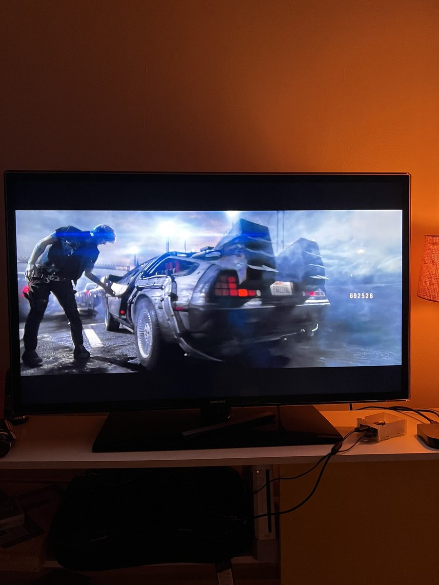 Planet_ELC's tweet photo. There is  K better night that one that end at 3 am watching #readyplayerone for the nth time 😍😍😍(thank you @StevenSpieIberg #LOVE ) https://t.co/awe4s72aZP