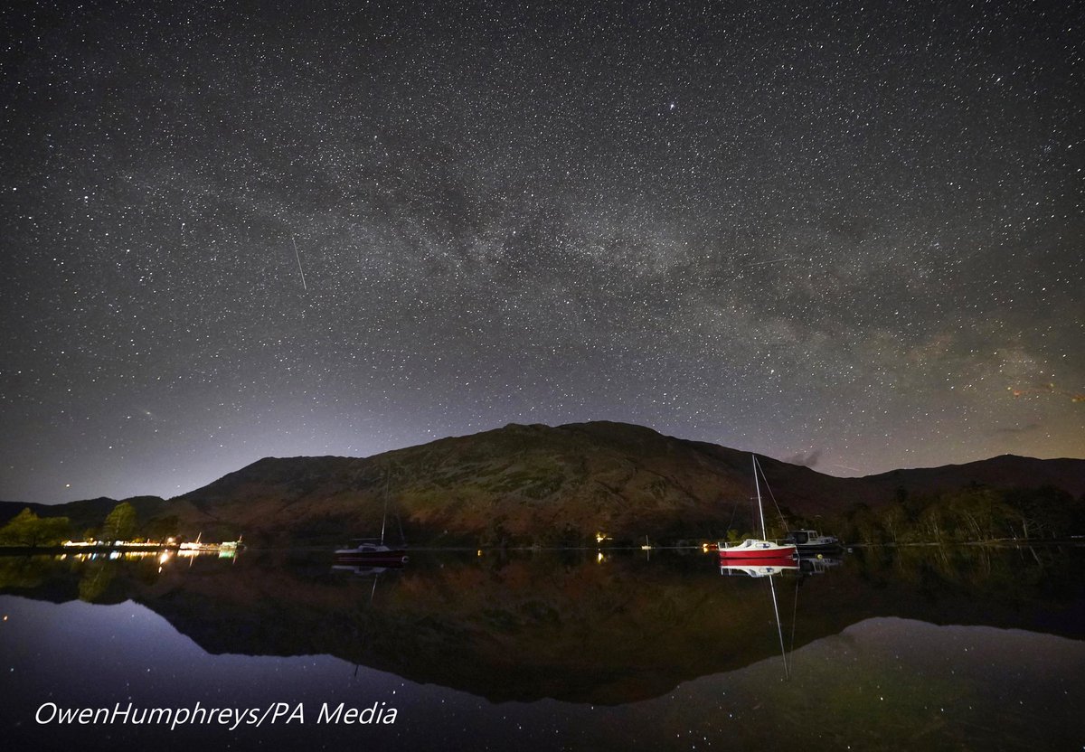 What a stunning night at Ullswater in the Lake District with the Milky Way shining bright at 2.30am cold at -1c #weather @StormHour @PA @VirtualAstro