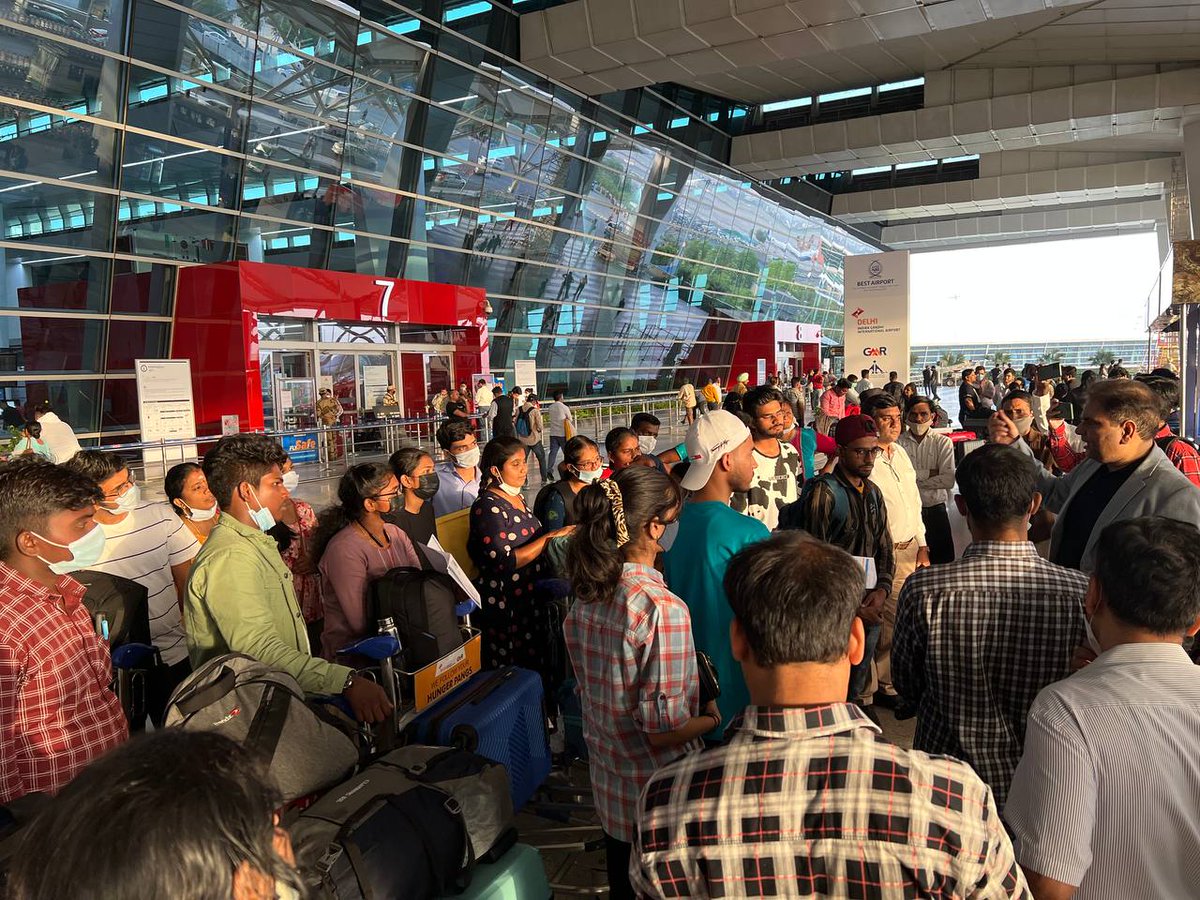 axisinstitutes's tweet photo. #AxisGroup sent the Final Batch of #MBBSstudents of #SamarkandStateMedicalUniversity for the year 2021-22 March Session.
Students, when arrived at Tashkent Airport, #Uzbekistan were provided with refreshments before boarding the bus to Samarkand State Medical University. https://t.co/xtd7YwAY4z