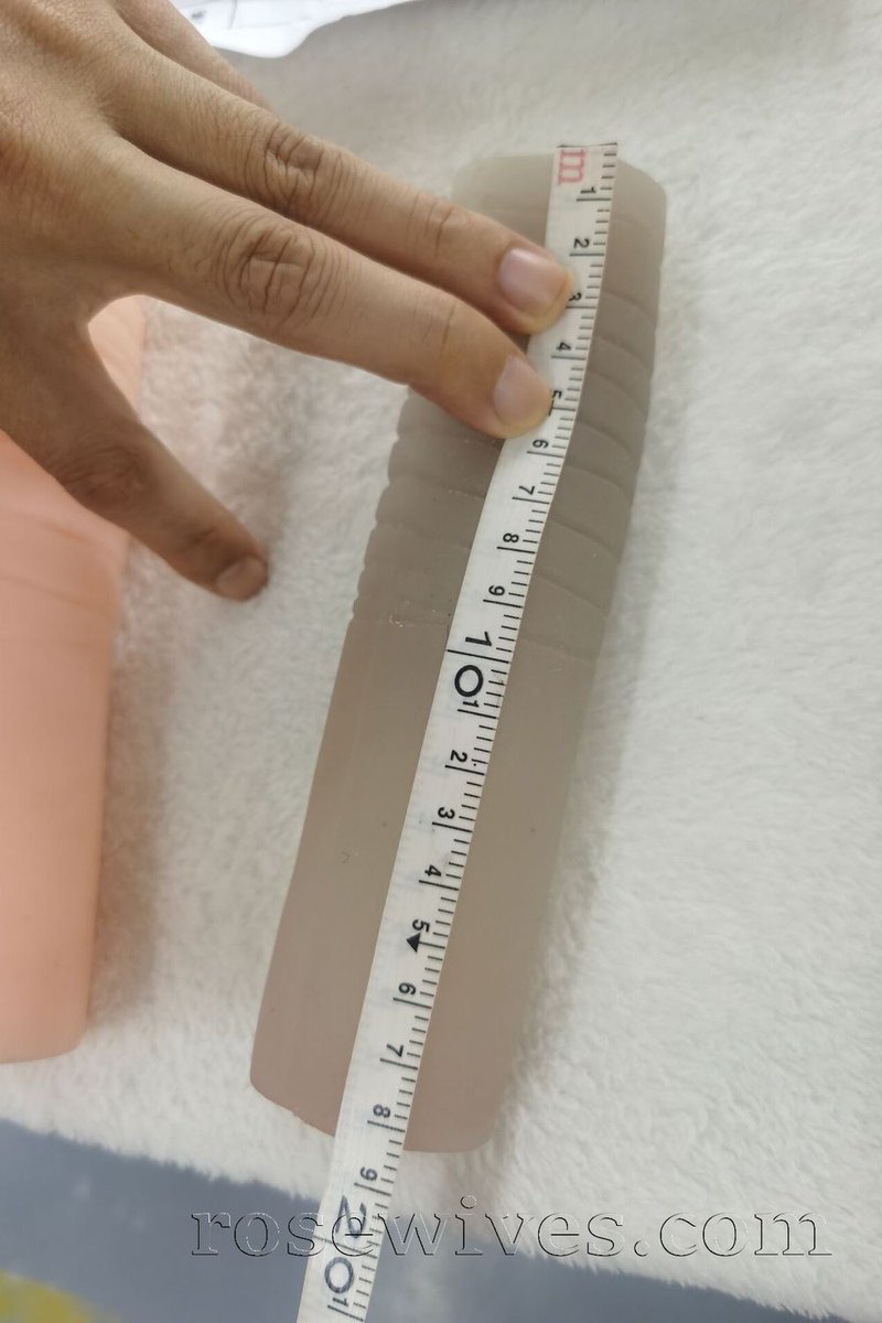 WivesRose's tweet photo. Here shows the length of normal removable vagina and H²O cyberskin removable vagina.
#Rosewives #RWDoll #RemovableVagina #SexDoll #TPEDoll #AddOns #UpgradedVagina https://t.co/3HiAw9Uao5