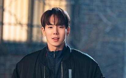 bigmonstas's tweet photo. new pictures of actor shownu and JUST LOOK AT HIM ๐ญ๐ญ๐ญ https://t.co/pGJ3xsdFM9