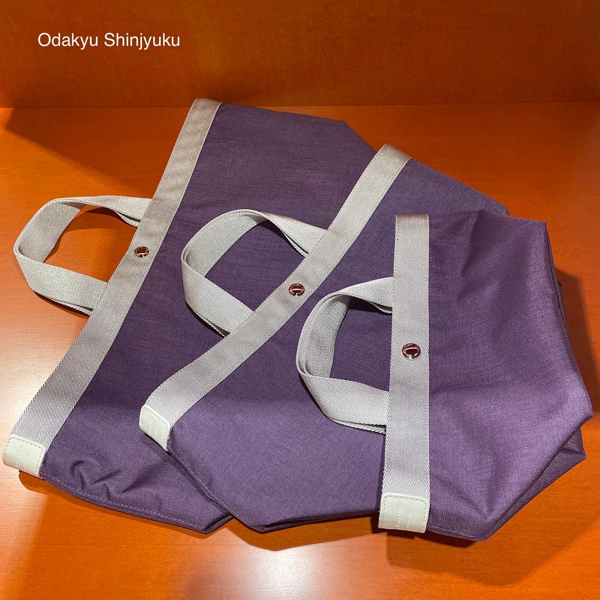 Herve_Chapelier's tweet photo. 【小田急新宿】2022.4.27(水)☁️

小田急新宿限定カラー💜
『ニュープリュネル×シルバー×ブラン』

🇫🇷#701CB  ¥28,600(税込)
🇫🇷#707CB  ¥39,820(税込)
🇫🇷#725CB  ¥41,800(税込)

⚠️限定品は店頭のみの販売となります。

小田急新宿店/☎︎03-6302-0078 https://t.co/epLpYtK6B8