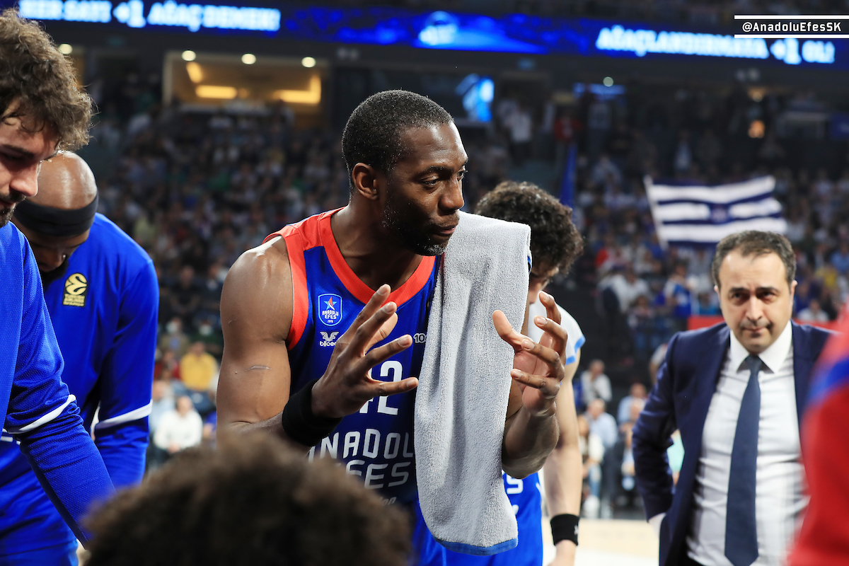 Dunston Efes Milano Maçı