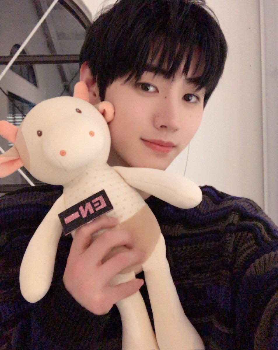 pshbrand's tweet photo. RETWEET FOR SUNGHOON'S BRAND REP

엔하이픈 성훈  #엔하이픈_성훈 #SUNGHOON 
#ENHYPEN_SUNGHOON #성훈 @ENHYPEN_members https://t.co/YKn5ZjpZSA
