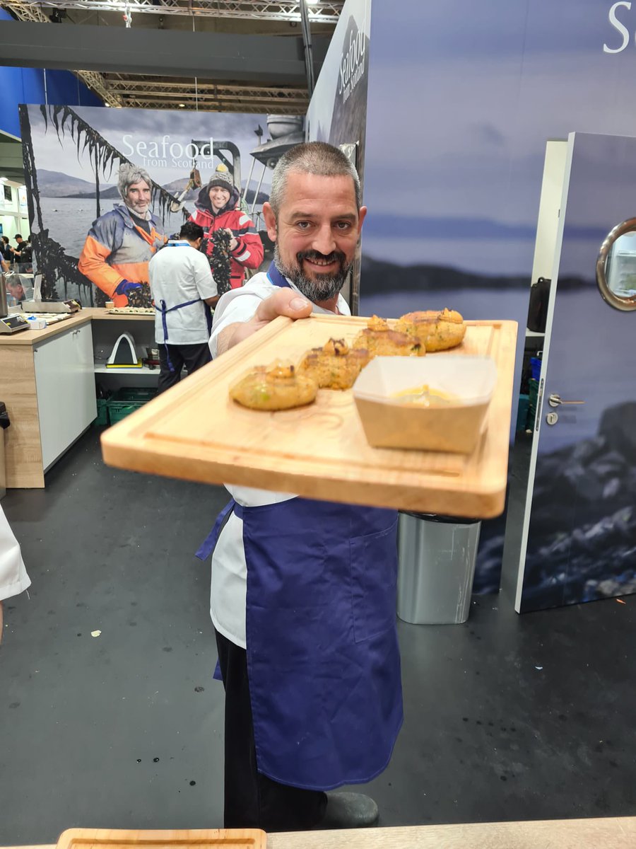 SeafoodFromScot's tweet photo. It’s been a busy morning at #SEG22 as we hosted a brunch for international media at our on-stand restaurant. Chefs John Watret &amp; Dave Palomo served dishes including #browncrab, #salmon, #scallops and #squid. @SeafoodExpo_GL https://t.co/MpkA582fDV