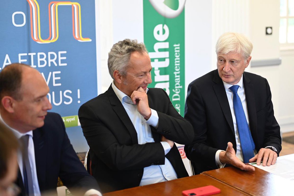 Dominique Le Mèner, Président du #CD72, Président de #SartheNumérique, Frédéric Beauchef, 2ème Vice-président, maire de Mamers et Olivier Hérault, DG de Coriolis Service, ont visité le dispositif Coriolis@home,une formation pour des salariés qui télétravailleront grâce à la fibre