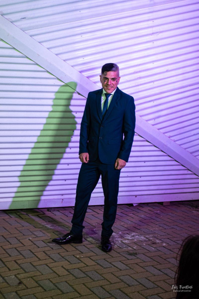 RosarioOutfit's tweet photo. 📷📷 Freejota en el backstage de #Millonario, el ultimo lanzamiento de Rosario Outfit. Fotografía por Luis Frontini. https://t.co/n4Cz4QgIgM https://t.co/AGAx3Af99V