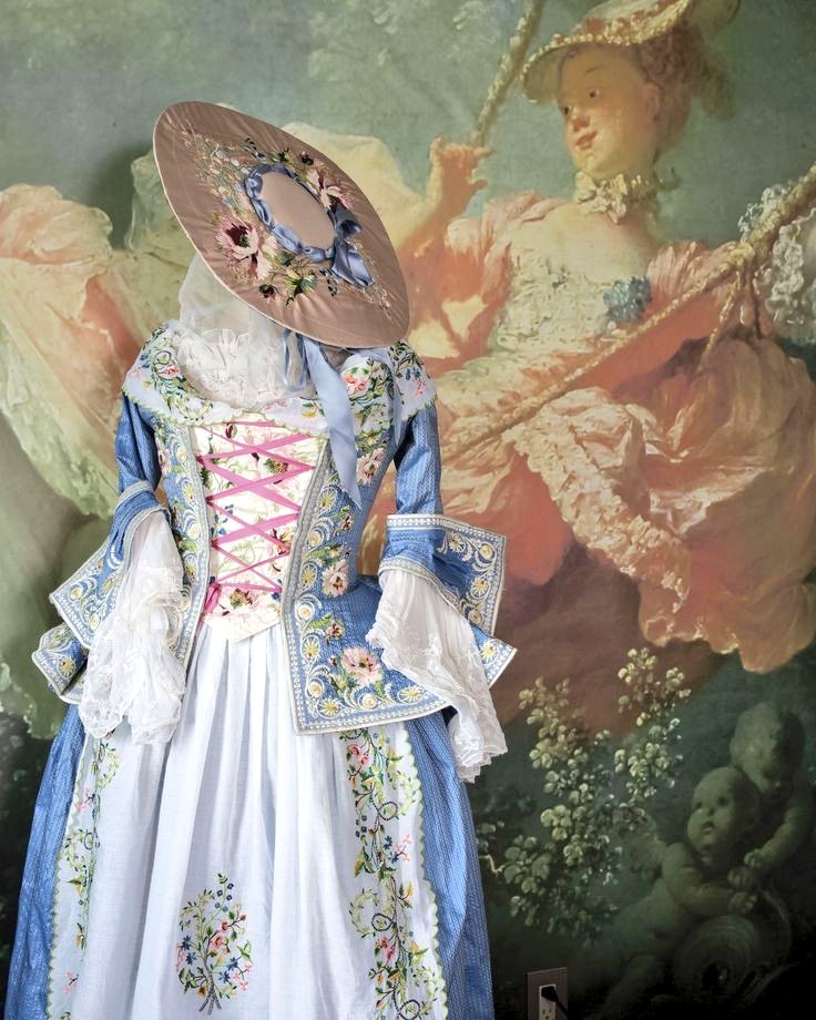 <a href="/ChiaraCiv/">Chiara Civolani</a> Bonjour Chiara ! Je te souhaite une bonne journée ma chère amie😘❤
Beaucoup de travail 🗃🗂💻😐ces deux dernières semaines, pas beaucoup de temps pour faire grand chose.Dommage😕 il fait tellement beau en ce moment🌤🌼🌷🌱🌱🌾
J'espère que tu profites bien ! 🥰