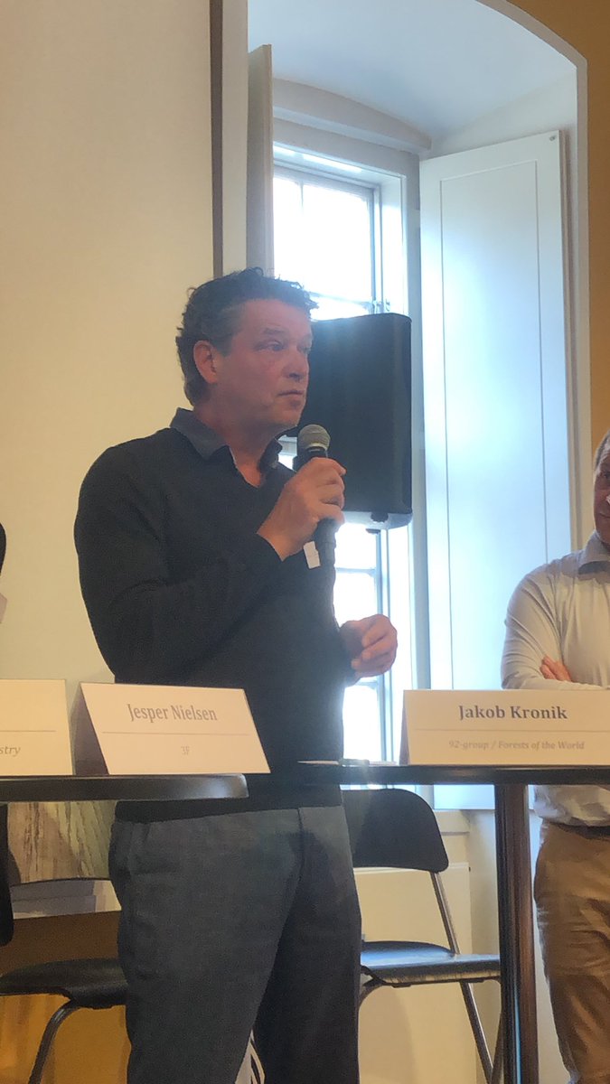 Verdens Skove (@verdensskove) on Twitter photo "Vi er entusiastiske for EU's nye due diligence-lov, men der er stadig for mange huller og loven dækker ikke nok"
<a href="/JakobKronik/">Jakob Kronik</a>, leder af vores internationale afdeling, repræsenterer <a href="/92_gruppen/">92-gruppen - Forum for Bæredygtigt Udvikling</a> på konference om due diligence i dag 👌
<a href="/danishETI/">Etisk Handel Danmark | Ethical Trade Denmark</a> <a href="/noedhjaelp/">Folkekirkens Nødhjælp</a> 
#dkaid #dkeu "Vi er entusiastiske for EU's nye due diligence-lov, men der er stadig for mange huller og loven dækker ikke nok"
<a href="/JakobKronik/">Jakob Kronik</a>, leder af vores internationale afdeling, repræsenterer <a href="/92_gruppen/">92-gruppen - Forum for Bæredygtigt Udvikling</a> på konference om due diligence i dag 👌
<a href="/danishETI/">Etisk Handel Danmark | Ethical Trade Denmark</a> <a href="/noedhjaelp/">Folkekirkens Nødhjælp</a> 
#dkaid #dkeu
