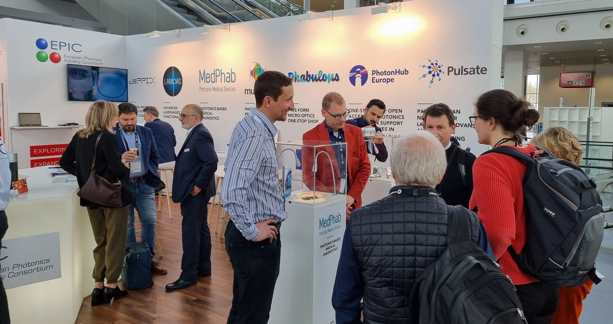 MedPhab's tweet photo. Busy morning at MedPhab's booth at @PHOTONICSWORLD. Do you want to simplify your photonic #medicaldevice development? Come to visit us to know how we can help!
@Photonics21 @Photonics21 https://t.co/7TMr5W2QJy