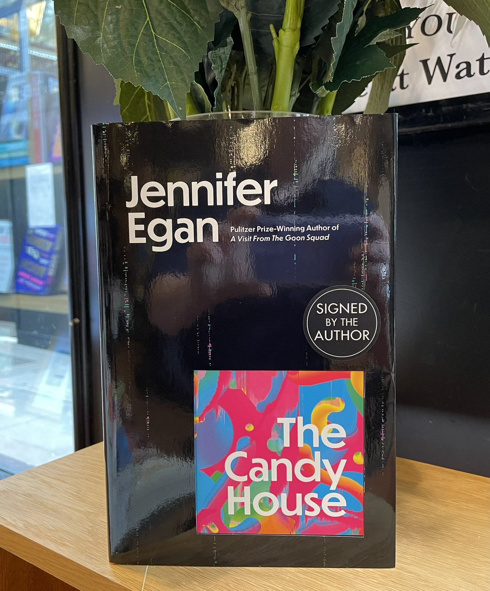 Came in yesterday, snuck in the window overnight to show itself off. @Egangoonsquad @CorsairBooks #TheCandyHouse