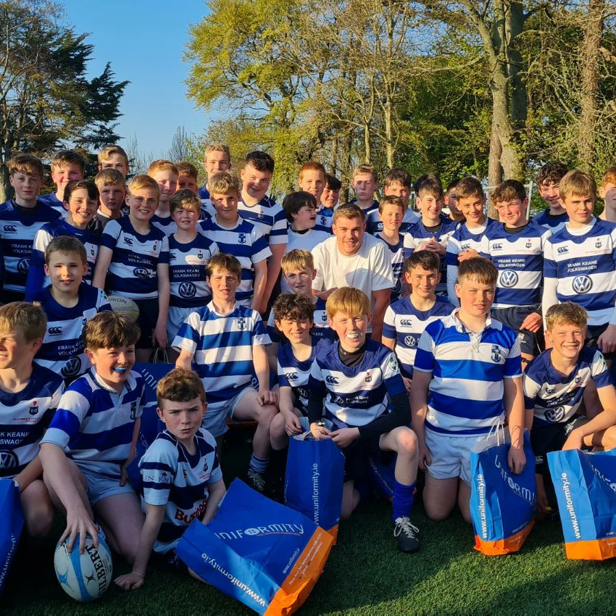 BCRFC's tweet image. Our u13 boys are gearing up for their own Cup Final against @BectiveRangers this Sunday. 

They were thrilled to welcome down Garry Ringrose who gave a great team talk and presented them with gear ahead of the big game. Thanks a mil Garry! 

#RockRugby #CupRugby #FromTheGroundUp