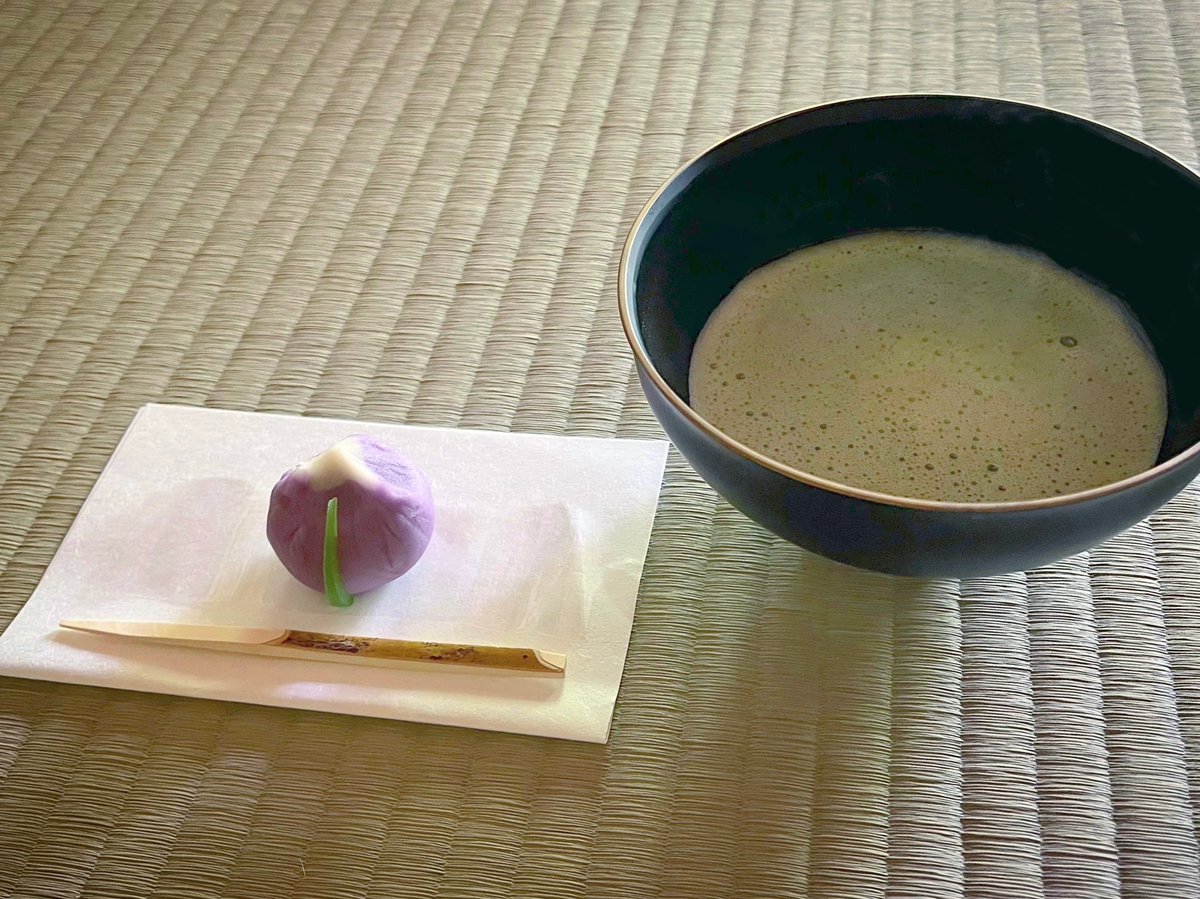 dilettante_7's tweet photo. いま東京でおすすめの美術館は、青山の #根津美術館 。燕子花が見頃を迎え、尾形光琳の燕子花図屏風と素晴らしいコラボレーションが楽しめます。更にこの時期は、庭園の茶室で抹茶セットの提供も。美しい景色を眺めながらゆったりとお茶がいただける素敵な催しです。#bura_bi_now #美術館巡り https://t.co/XJHf11GR34