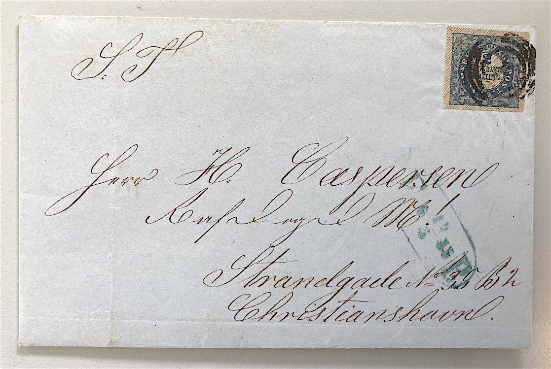 AVPostalHistory's tweet photo. #DÄNEMARK 1852, 2 S blue, very wide margins, with numeral cancellation „1“ #KJOBENHAVN and adjacent #Fodpost cancellation on #cover to #Christanshavn #Denmark
#First_Issues #stamps #philately #collection https://t.co/zJVRSzey5I
