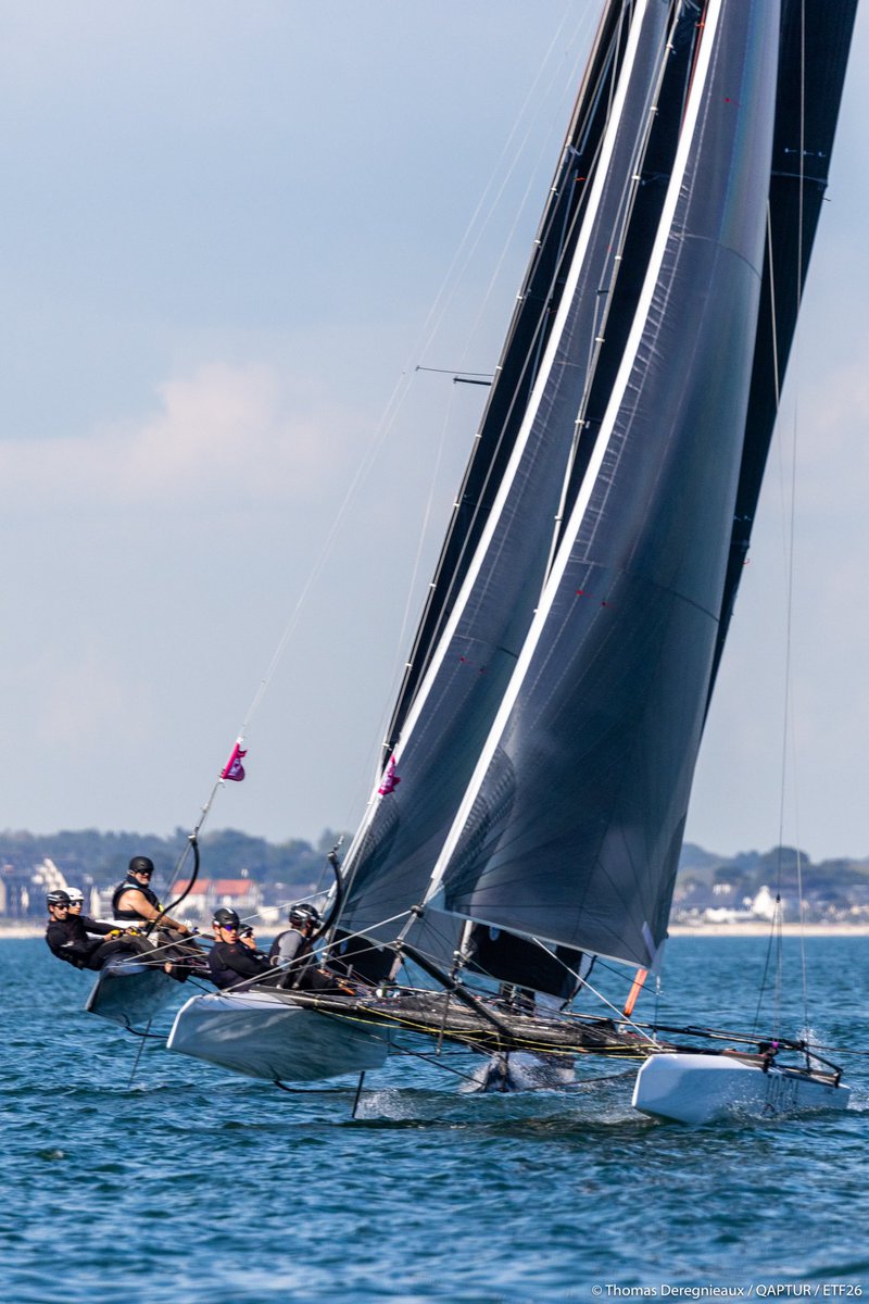 ETF_26's tweet photo. The Carnac Eurocat starts in 2️⃣ days 👊

📸 @qaptur_prod 

#ETF26 #ETFSERIES #voile #sail #sailing #regatta #foil #foiling #foilinglife #foilingcatamaran https://t.co/wCiYJhoNly