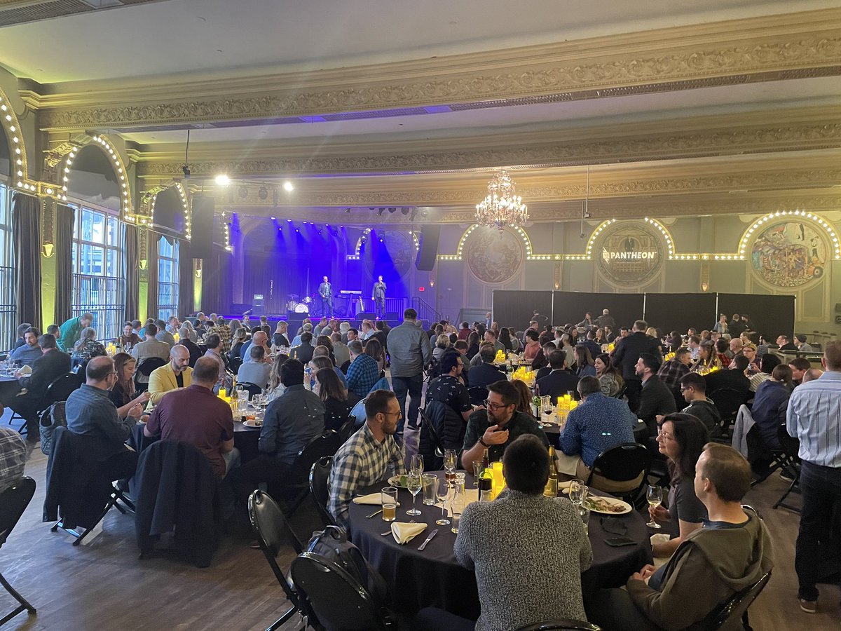 It was a great day at #DrupalConPortland. My highligt was working on issues that will move #Drupal forward. The evening party was also a lot of fun 🥳🤪😎