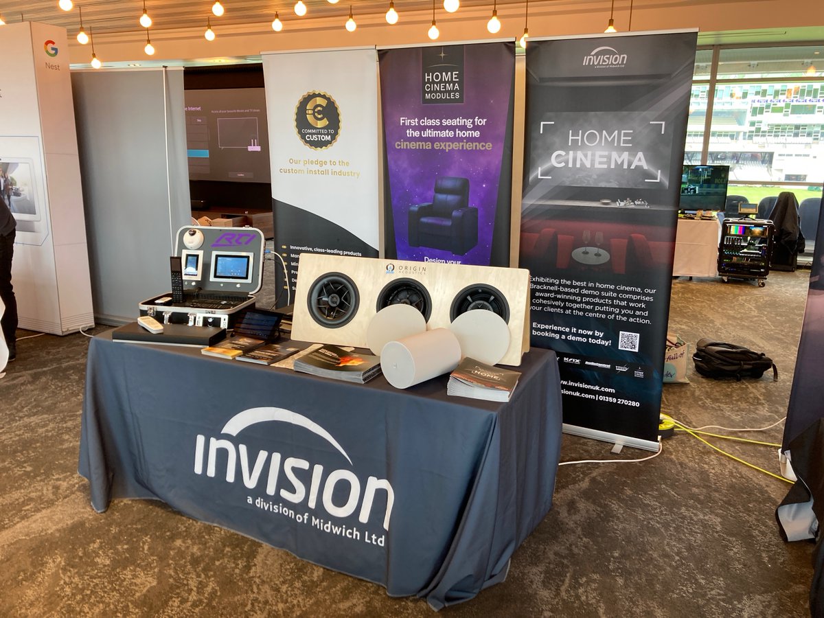 Invision_UK's tweet photo. We're ready at @CEDIA_EMEA's Tech Summit in Leeds! Come and have a chat with @PeterAlloway1 and Peter Biggin.
#committedtocustom #custominstall #cedia #avpro #avtweeps https://t.co/TXeJVydESl