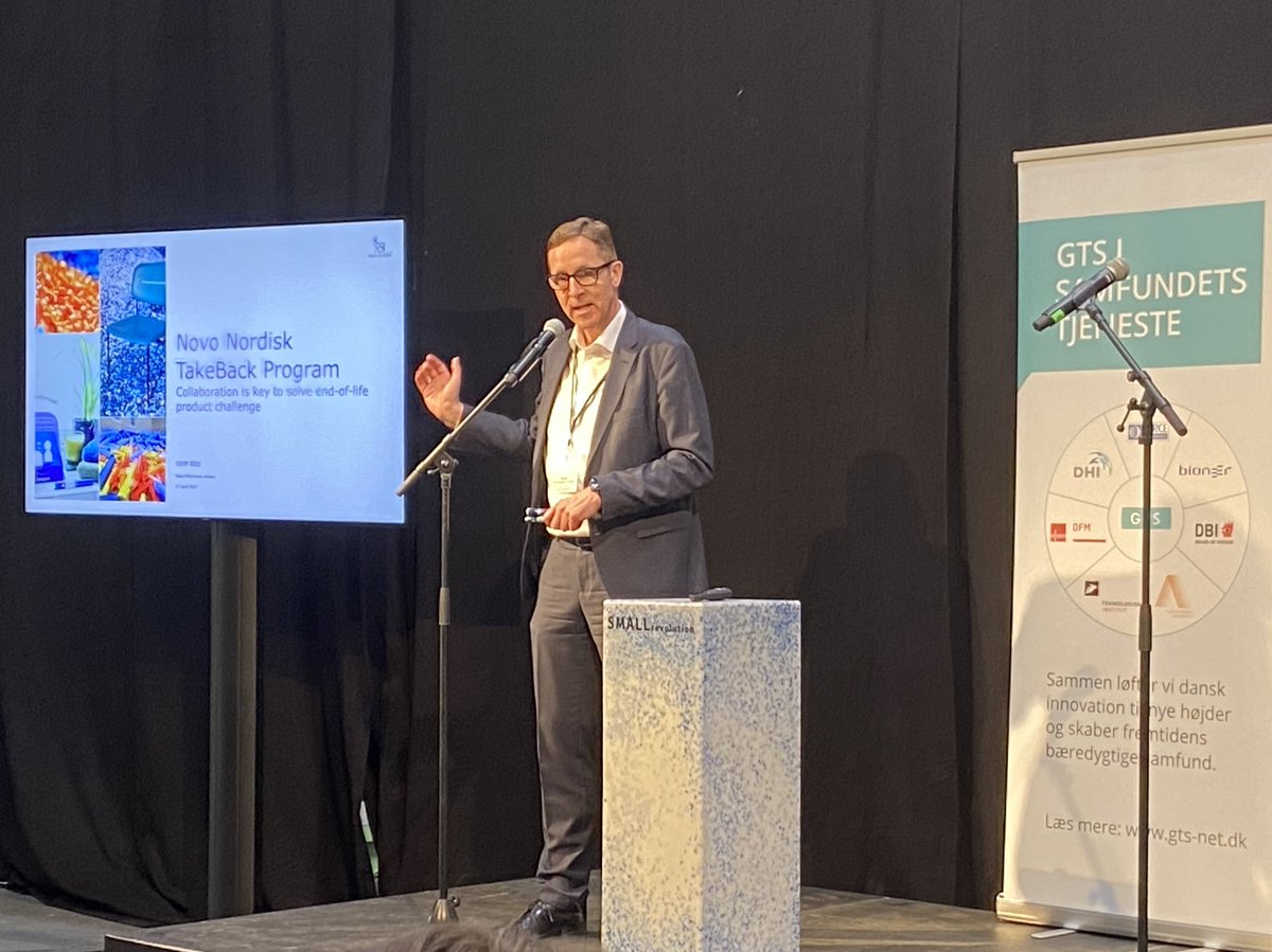 ragnarhn's tweet photo. “We need to fokus more on policy makers to ensure the framework needed to ensure that circular transition can come through” Niels Otterstrøm @novonordisk is sharing insights on pen-recycling. @GTSnettet session #loopforum https://t.co/LVvPx2RYTh