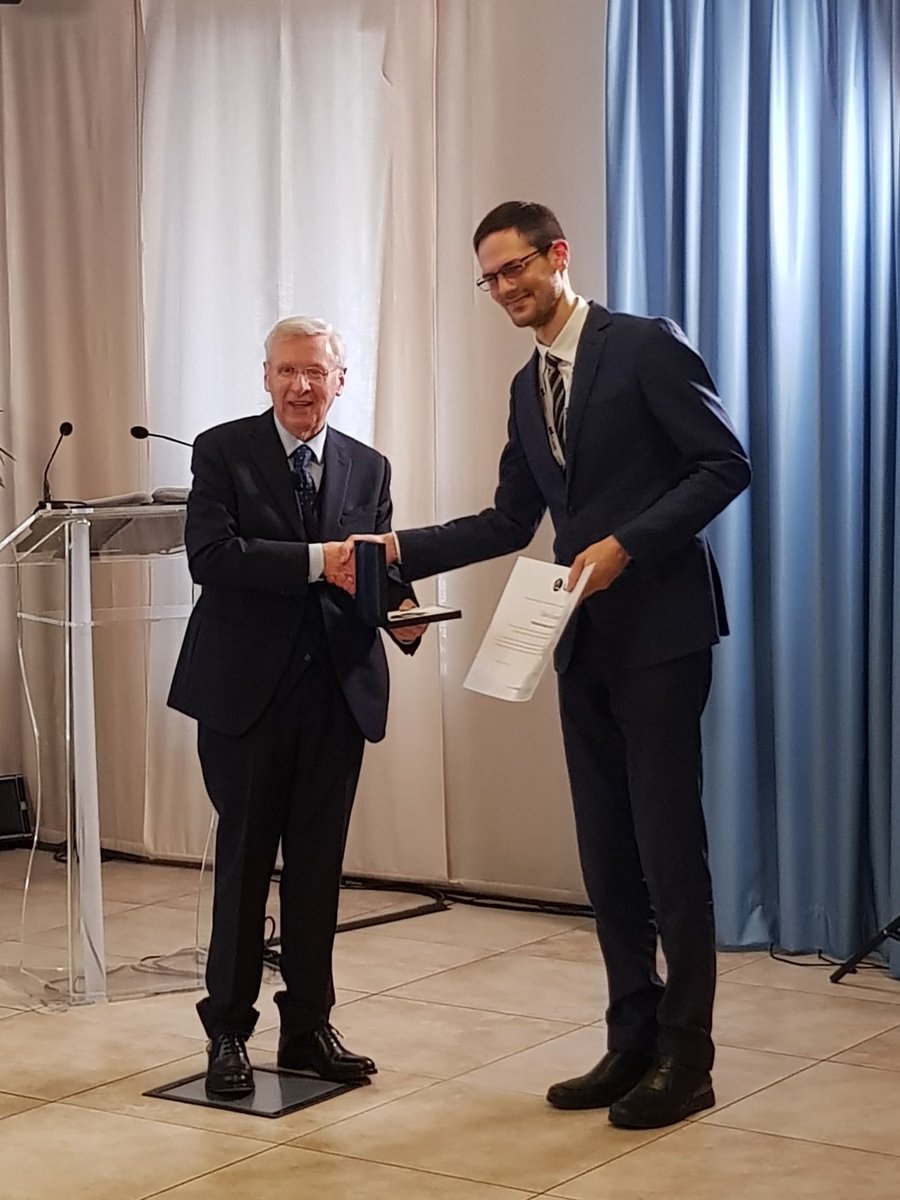 Premio Scolari 2022: Fabio Guasconi per la sua brillante carriera di Normatore...

Esattamente a 17 anni dalla sua prima plenaria di JTC1 SC27!

"Un viaggio fantastico che mi ha consentito di confrontarmi con le eccellenze del settore"