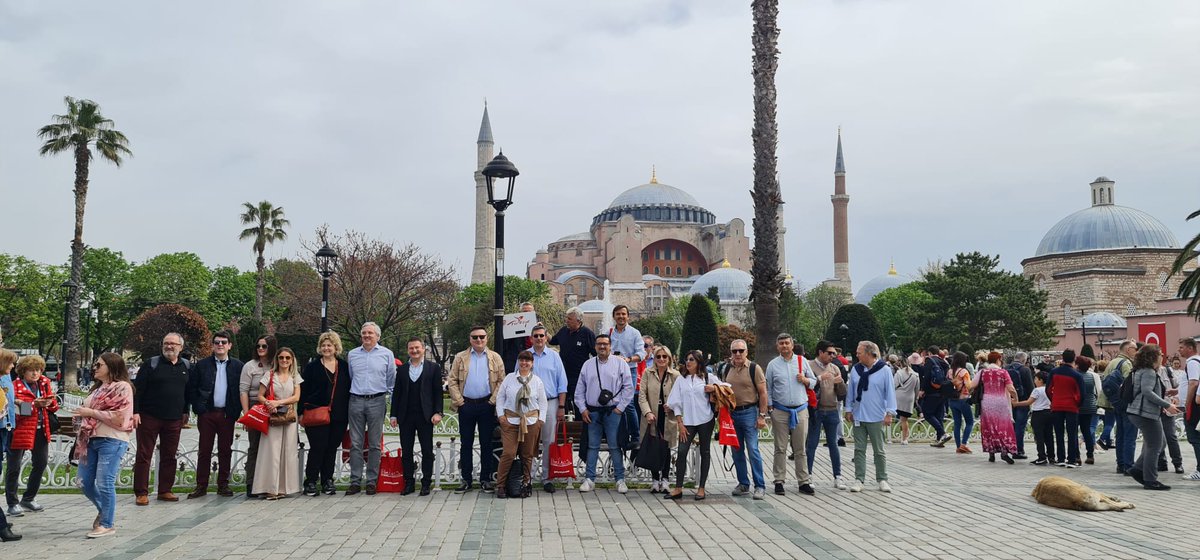 CEAV_AAVV's tweet photo. CEAV ha celebrado su último Consejo Directivo en #Estambul. Muchas gracias a la Agencia de Promoción y Desarrollo Turístico de Turquía (TGA) por la invitación @TGAjansi https://t.co/PHqaUDaSsE