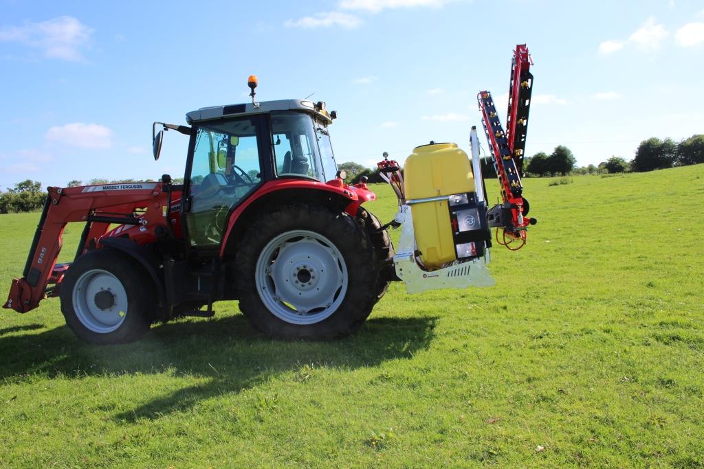 Going to <a href="/lammashow/">LAMMA Show</a> next week? It's free entry :) Visit the #blaneyagri team at stand 7.800 . See the TGS #Grassland #Sprayer and check out our clever design