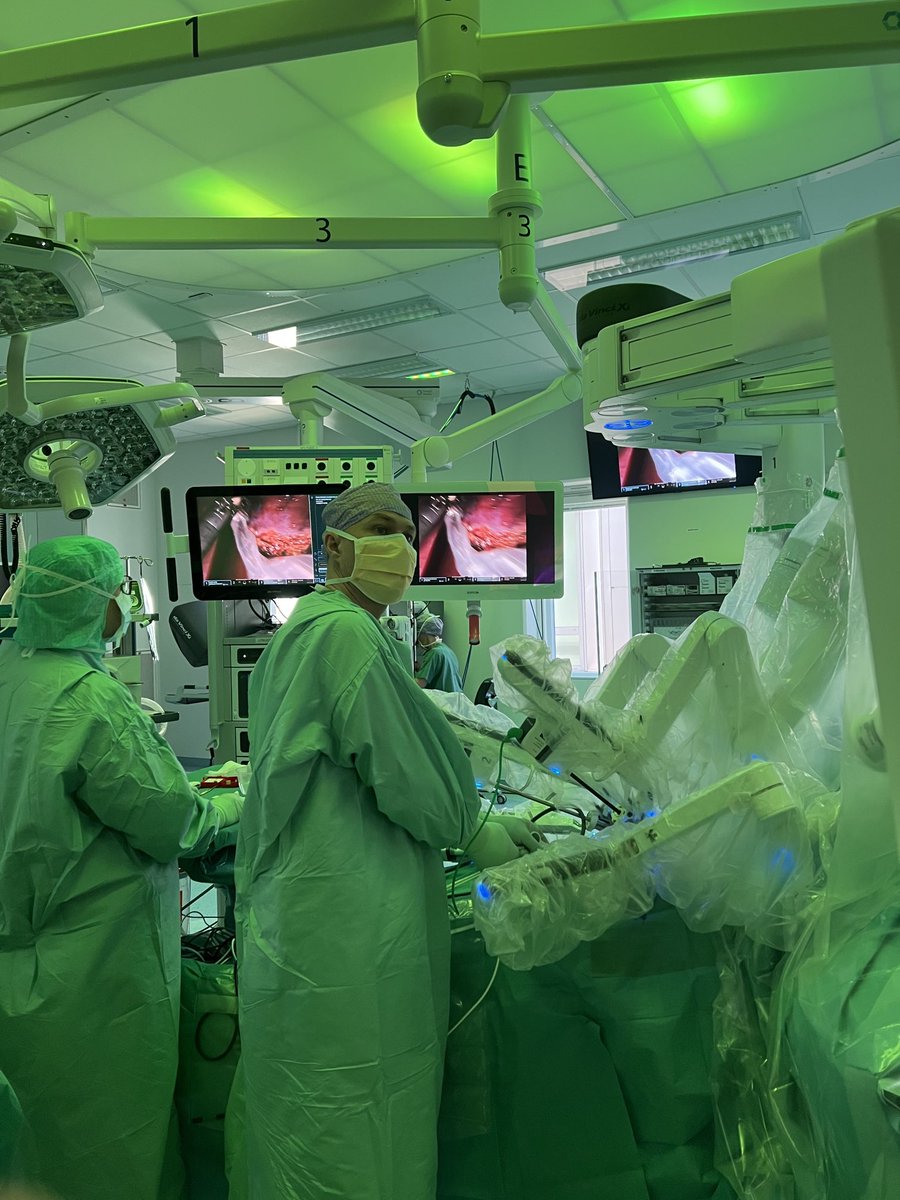 Helena Taflin (@taflin_helena) on Twitter photo Today we performed the first robotic resection in the BreClim trial- a multicenter randomized controlled trial for breastcancer liver metastases! âŠ<a href="/oskarhem/">Oskar Hemmingsson</a>â©,âŠ<a href="/MalinASund/">Malin Sund</a>â© âŠ<a href="/SahlgrenskaAcad/">Sahlgrenska Academy</a>â© âŠ<a href="/sahlgrenska/">Sahlgrenska Universitetssjukhuset</a>â© âŠâŠ<a href="/KarolinaLarsso5/">Karolina Larsson</a>â© Today we performed the first robotic resection in the BreClim trial- a multicenter randomized controlled trial for breastcancer liver metastases! âŠ<a href="/oskarhem/">Oskar Hemmingsson</a>â©,âŠ<a href="/MalinASund/">Malin Sund</a>â© âŠ<a href="/SahlgrenskaAcad/">Sahlgrenska Academy</a>â© âŠ<a href="/sahlgrenska/">Sahlgrenska Universitetssjukhuset</a>â© âŠâŠ<a href="/KarolinaLarsso5/">Karolina Larsson</a>â©