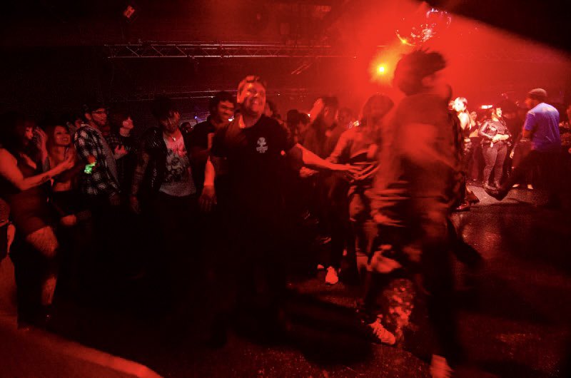 JoseTobar4's tweet photo. 📸Notes From MacArthur Park/Pico-Union: ii. …workin’…#streetphotography #streetstories #losangeles #yaangna #klubnocturno #autofictions “There, there” - Radiohead https://t.co/nkJ3fH4Jp0
