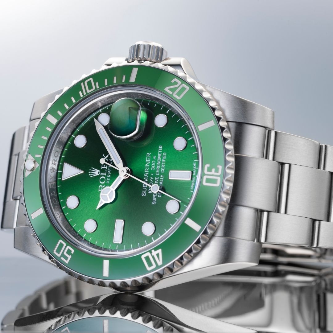 NEW ARRIVAL - Second Hand Rolex Submariner 'HULK' 116610LV.

Since it's discontinuation by Rolex in 2020, the Rolex Submariner 'HULK' Ref 116610LV has become one of the most sought after #Rolex Sport models out there. #watches 

🛍 bit.ly/3kndDsx