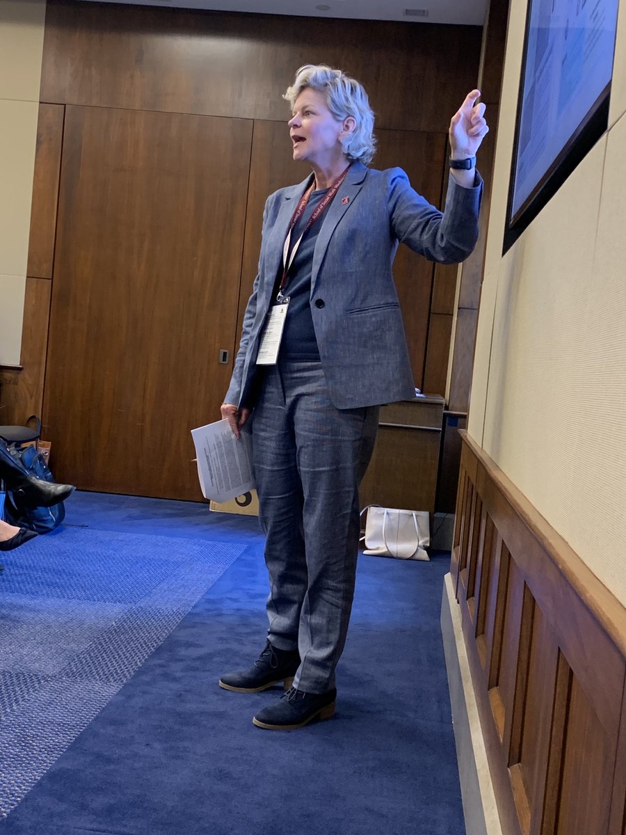 Now we receive more expert guidance from Leanne Horton, UA alumna and Senior Researcher for Chapin Hall at the University of Chicago who is helping our students to champion child welfare with S.1927, Child Abuse and Prevention Treatment Act. #PolicyUp4SW