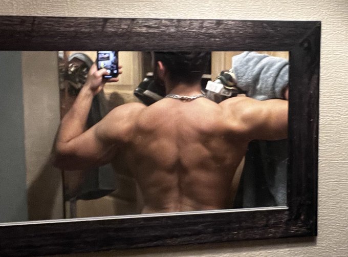looked nice #muscles #gay #follow #fyp #fitness 

https://t.co/DdFbA8ZToX https://t.co/iZ77M4wwNB