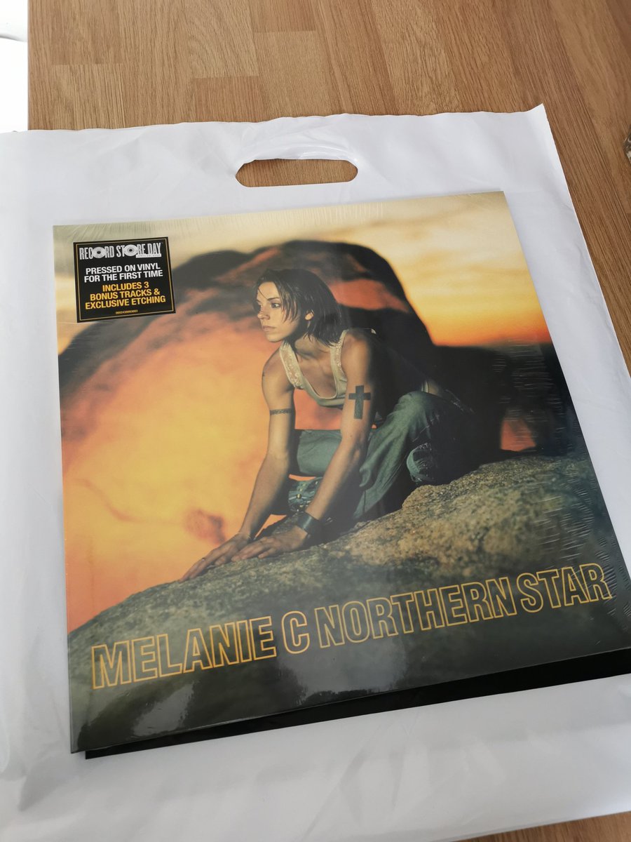B10Bells's tweet image. After alot of searching since #RecordStoreDay2022 I have finally got my hands on a copy! @JamieMelCfan thank you for trying to get me a copy the other day mate! What an album to finally add to my vinyl collection! @MelanieCmusic thank you 👍😀my collection is getting bigger 😁👍