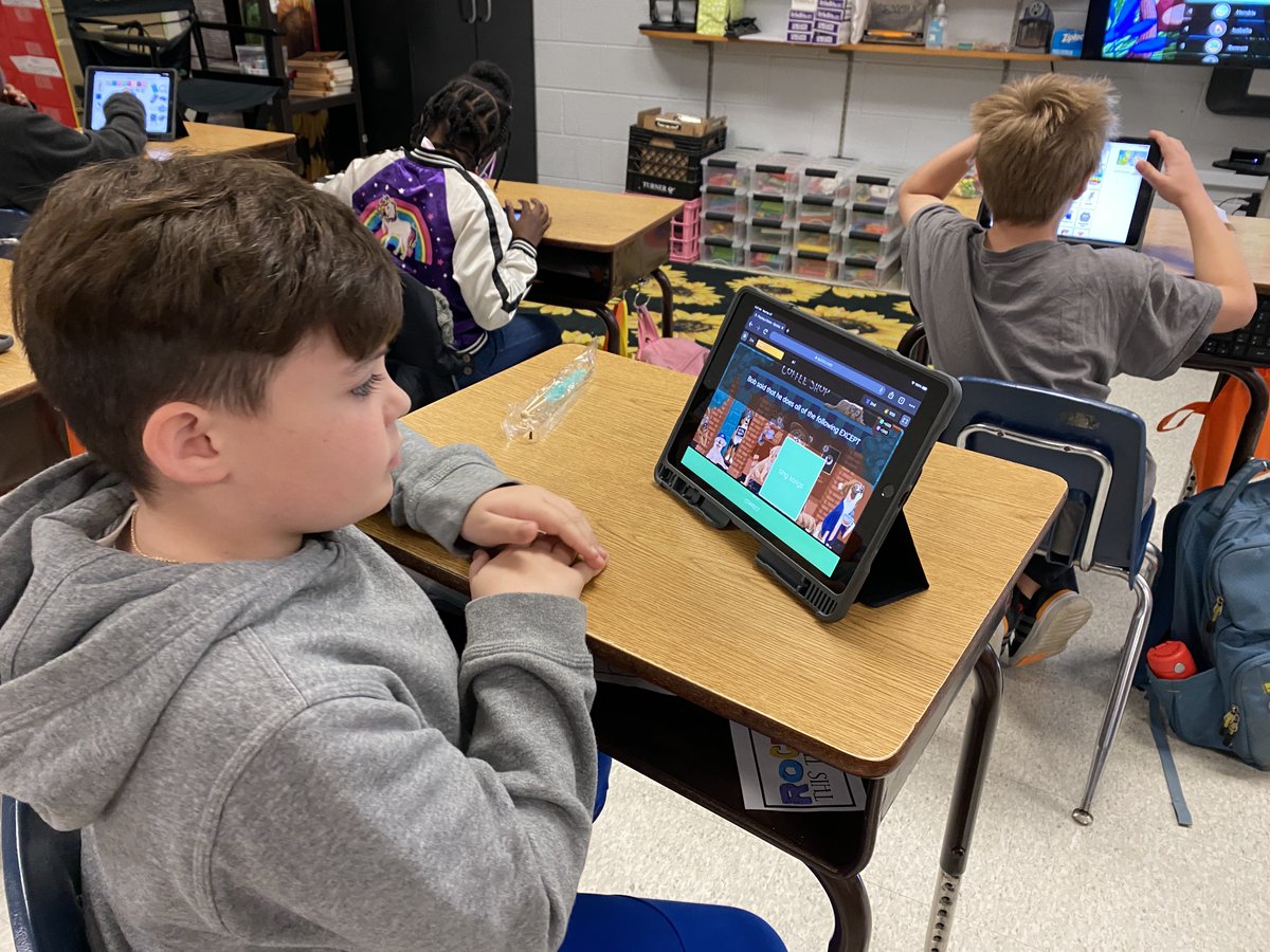 Dodsons_Kiddos's tweet photo. Today we are using #Quizziz to review what we have read so far from The One and Only Bob! #BTechyCountdown #2down3togo @BESBartlett https://t.co/GEFxAhJDAH